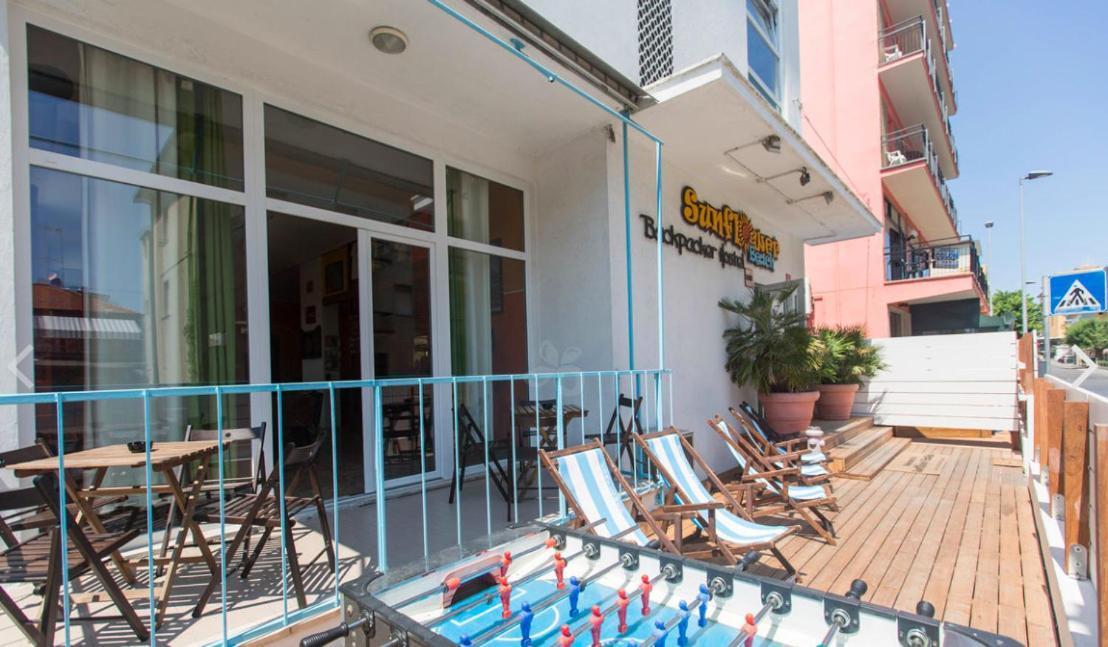 Sunflower Beach Backpacker Hostel Rimini Exterior photo